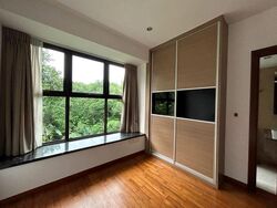 Holland Link (D10), Terrace #499208991